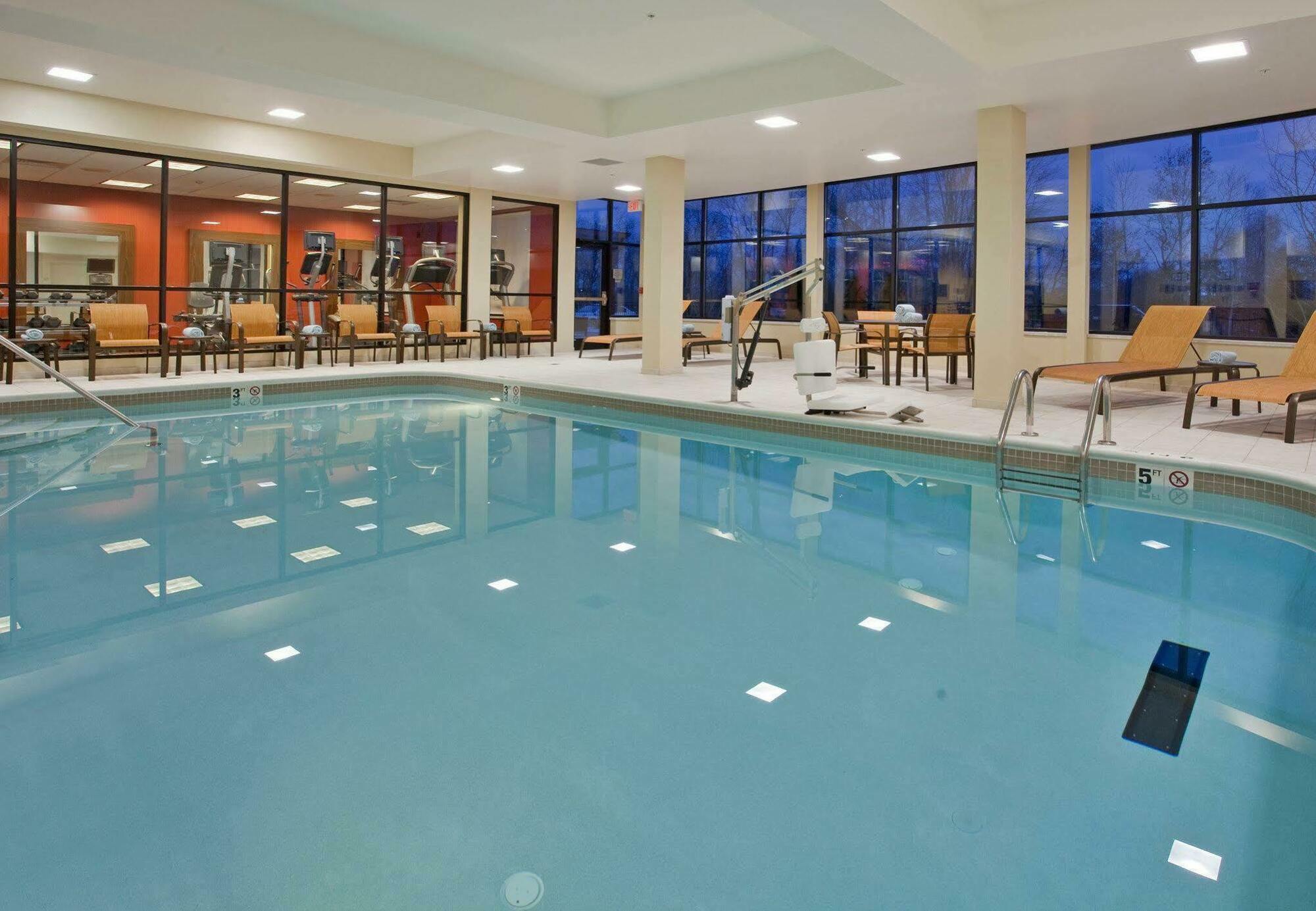 Hotel Courtyard By Marriott Pittsburgh North/Cranberry Woods Cranberry Township Exteriér fotografie